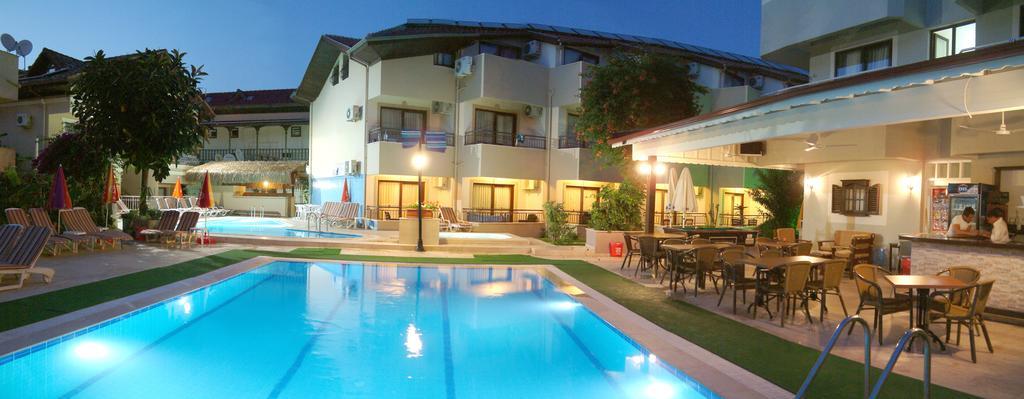 Bonjour Hotel Marmaris Esterno foto